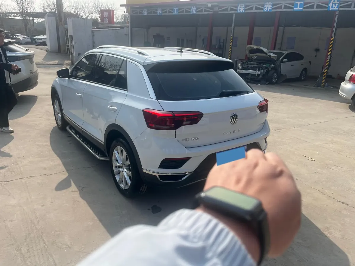 2019 Volkswagen T-Roc 1.4T 131HP L4 7DCT,autocango,china used car exporter,china ev exporter,chinese used car exporter,chinese used ev exporter