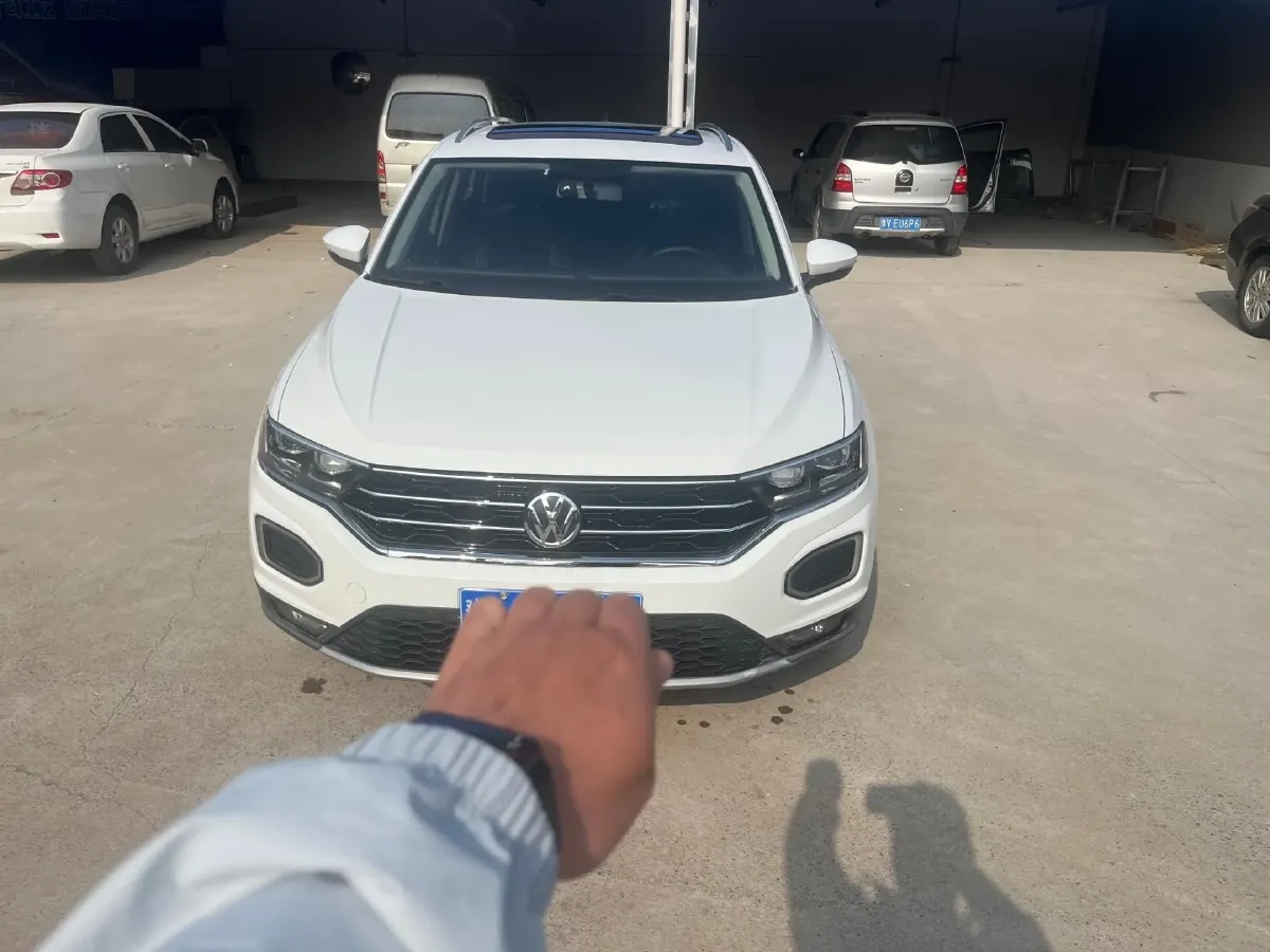 2019 Volkswagen T-Roc 1.4T 131HP L4 7DCT,autocango,china used car exporter,china ev exporter,chinese used car exporter,chinese used ev exporter