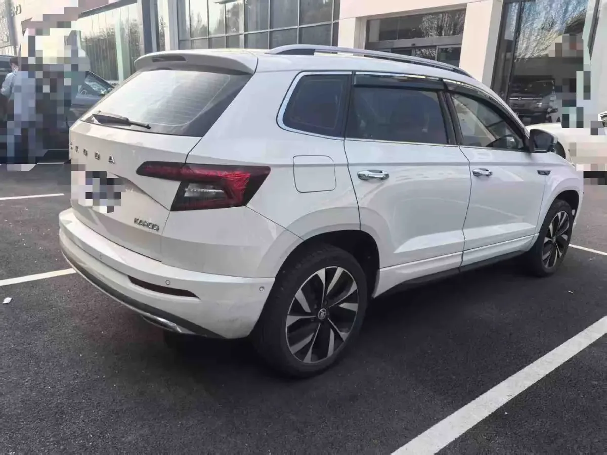 2022 Skoda Karoq 1.4T 150HP L4 7DCT,autocango,china used car exporter,china ev exporter,chinese used car exporter,chinese used ev exporter
