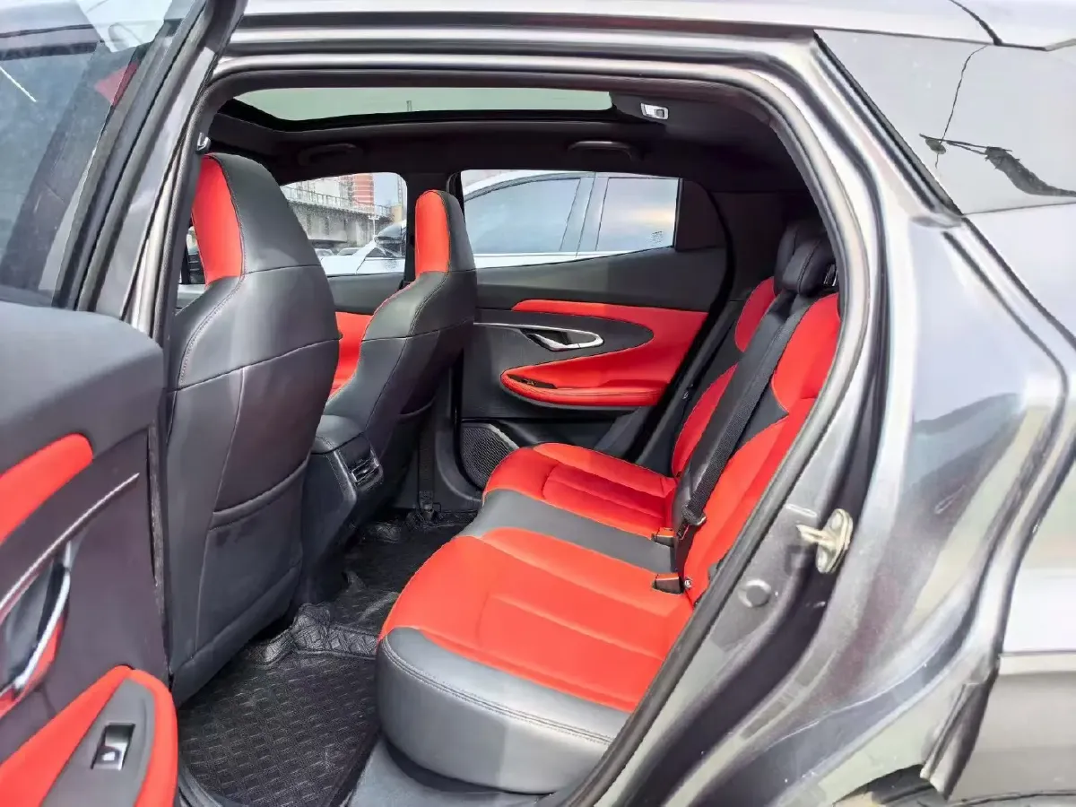 2020 ChangAn UNI-T 1.5T 180HP L4 7DCT,autocango,china used car exporter,china ev exporter,chinese used car exporter,chinese used ev exporter