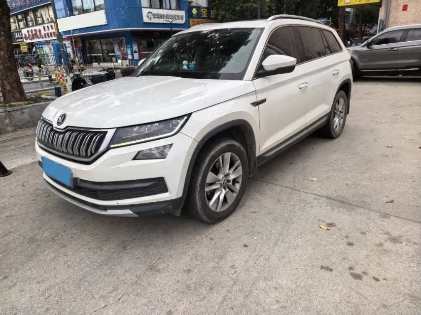 2018 Skoda Kodiak 2.0T 186HP L4 7DCT,autocango,china used car exporter,china ev exporter,chinese used car exporter,chinese used ev exporter