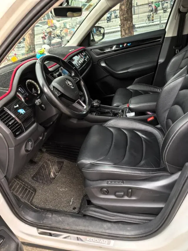 2018 Skoda Kodiak 2.0T 186HP L4 7DCT,autocango,china used car exporter,china ev exporter,chinese used car exporter,chinese used ev exporter