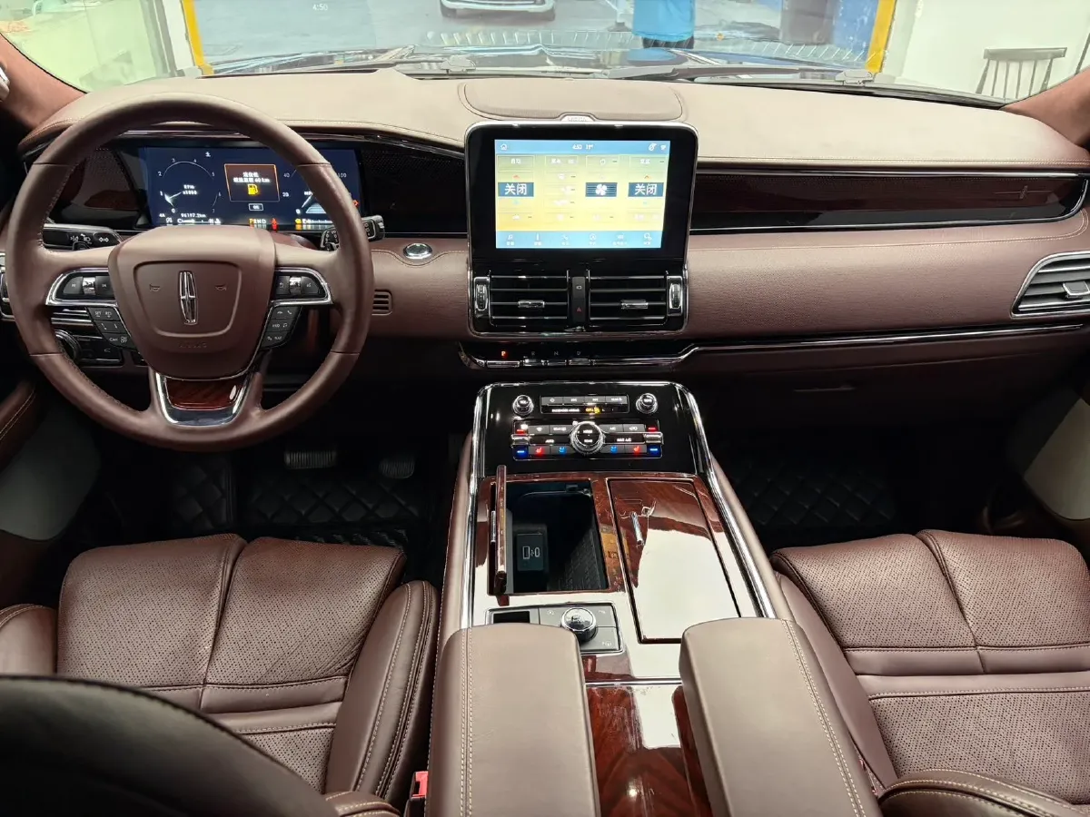 2020 Lincoln Navigator 3.5T 388HP V6 10AT,autocango,china used car exporter,china ev exporter,chinese used car exporter,chinese used ev exporter