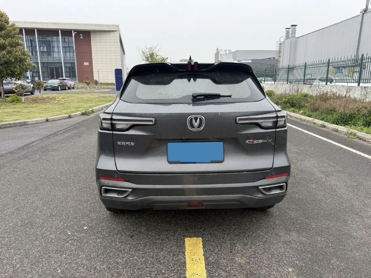 2022 ChangAn Oshan X7 Plus 1.5T 188HP L4 7DCT,autocango,china used car exporter,china ev exporter,chinese used car exporter,chinese used ev exporter