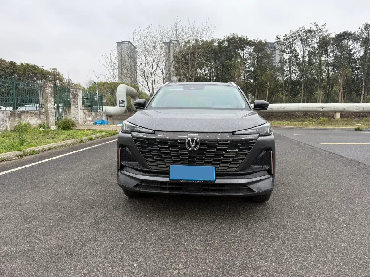 2022 ChangAn Oshan X7 Plus 1.5T 188HP L4 7DCT,autocango,china used car exporter,china ev exporter,chinese used car exporter,chinese used ev exporter