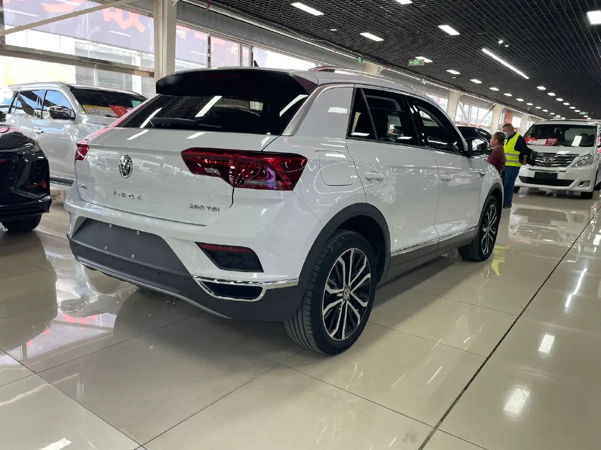 2020 Volkswagen T-Roc 1.4T 150HP L4 7DCT,autocango,china used car exporter,china ev exporter,chinese used car exporter,chinese used ev exporter