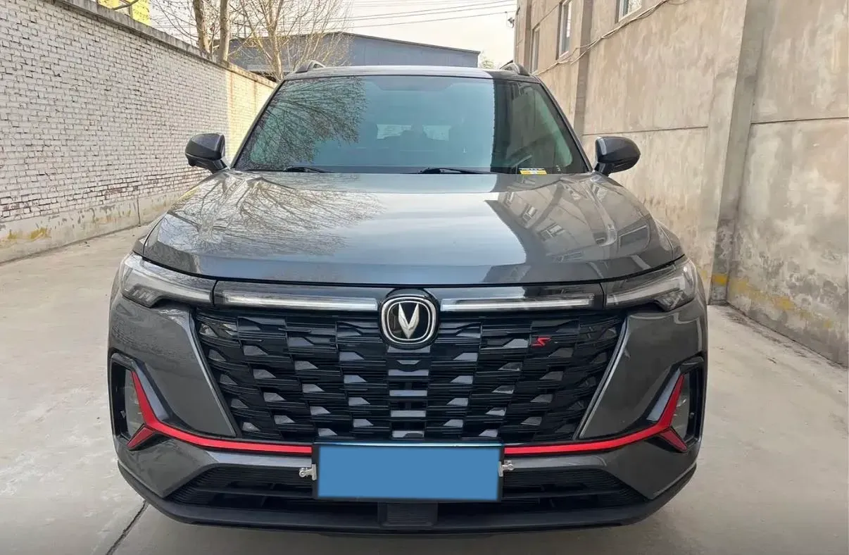 2023 ChangAn CS35 Plus 1.4T 160HP L4 7DCT,autocango,china used car exporter,china ev exporter,chinese used car exporter,chinese used ev exporter
