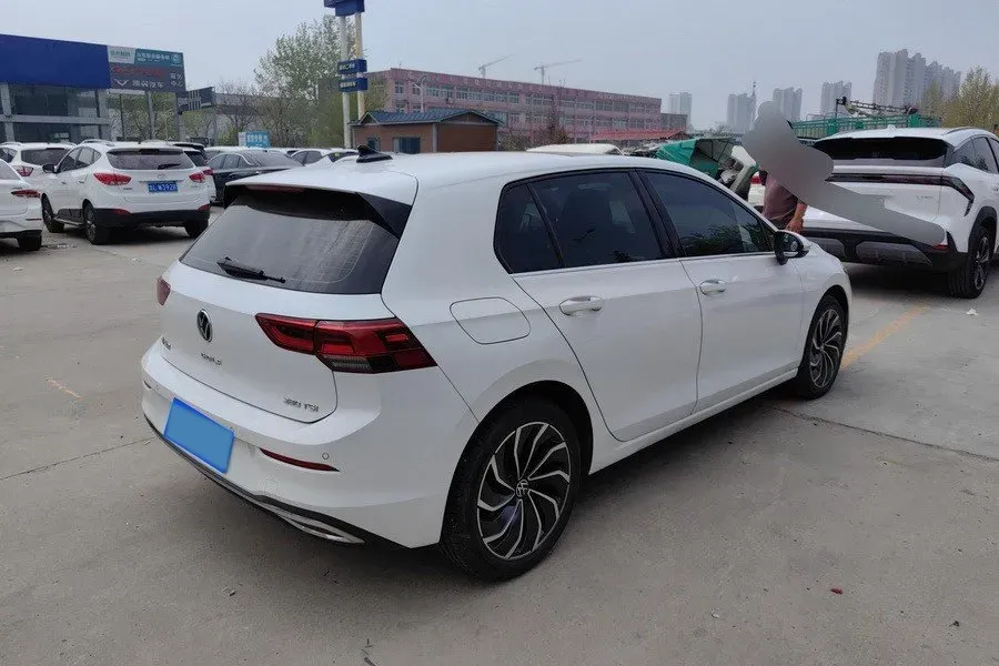 2023 Volkswagen Golf 1.4T 150HP L4 7DCT,autocango,china used car exporter,china ev exporter,chinese used car exporter,chinese used ev exporter