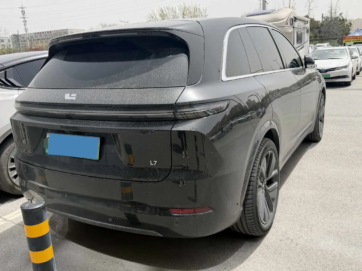 2024 Li L8 Range Extended 154HP REEV 52.3KWH,autocango,china used car exporter,china ev exporter,chinese used car exporter,chinese used ev exporter