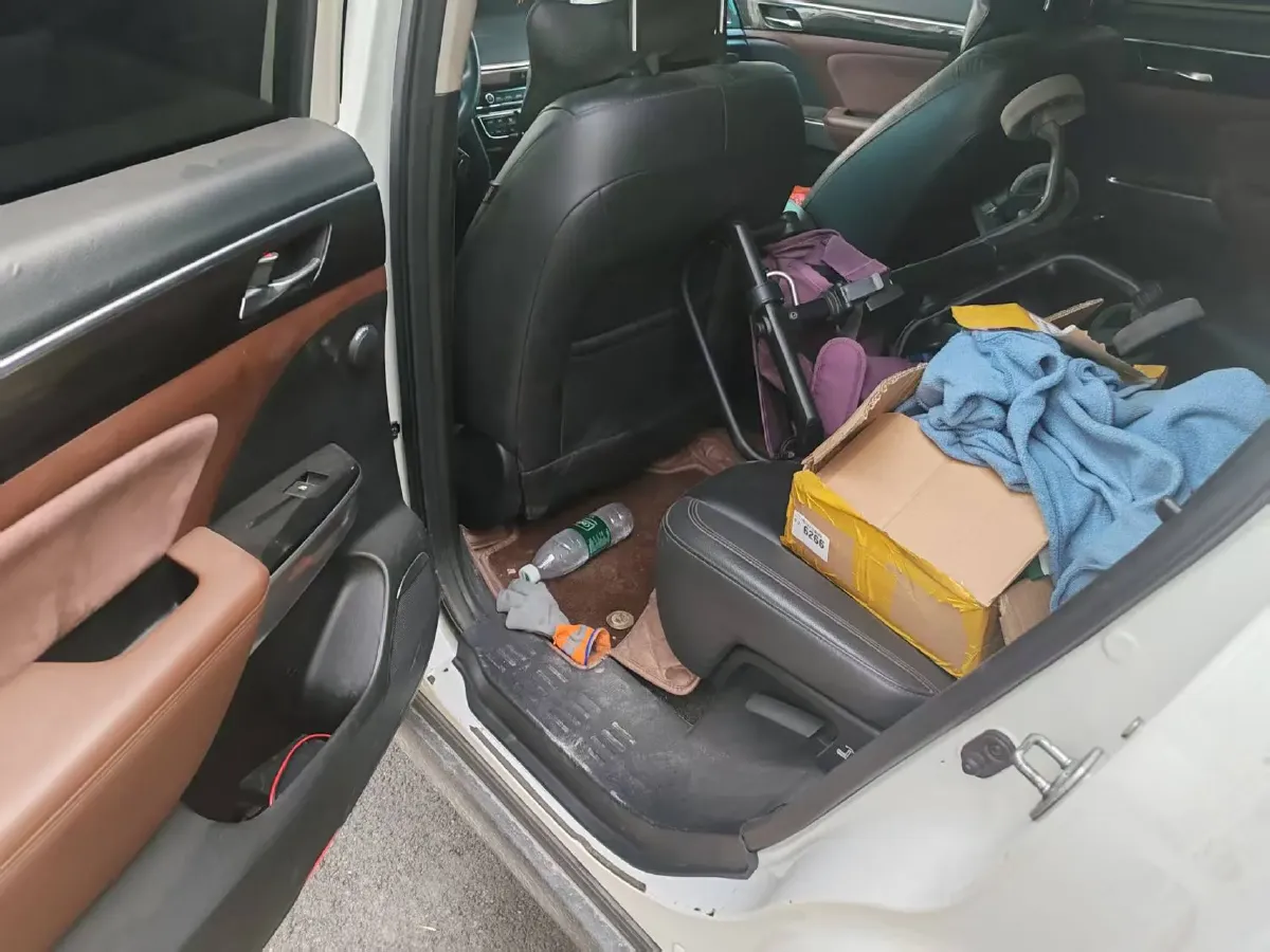 2017 GAC Trumpchi GS8 2.0T 201HP L4 6AT,autocango,china used car exporter,china ev exporter,chinese used car exporter,chinese used ev exporter