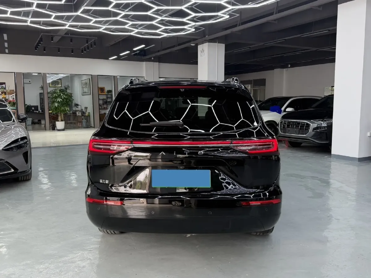 2024 AITO AITO M7 1.5T 152HP L4 REEV 42KWH,autocango,china used car exporter,china ev exporter,chinese used car exporter,chinese used ev exporter