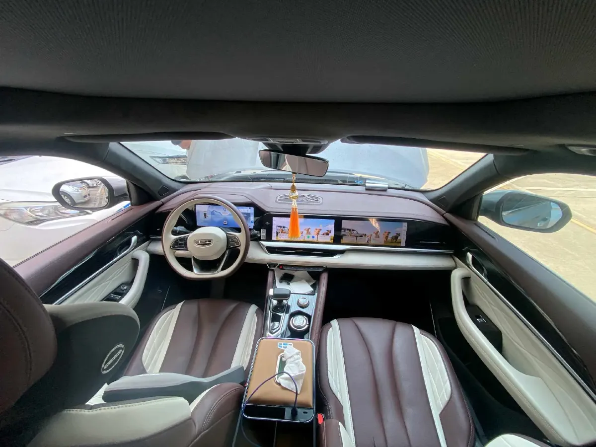 2021 Geely Monjaro 2.0T 218HP L4 7DCT,autocango,china used car exporter,china ev exporter,chinese used car exporter,chinese used ev exporter