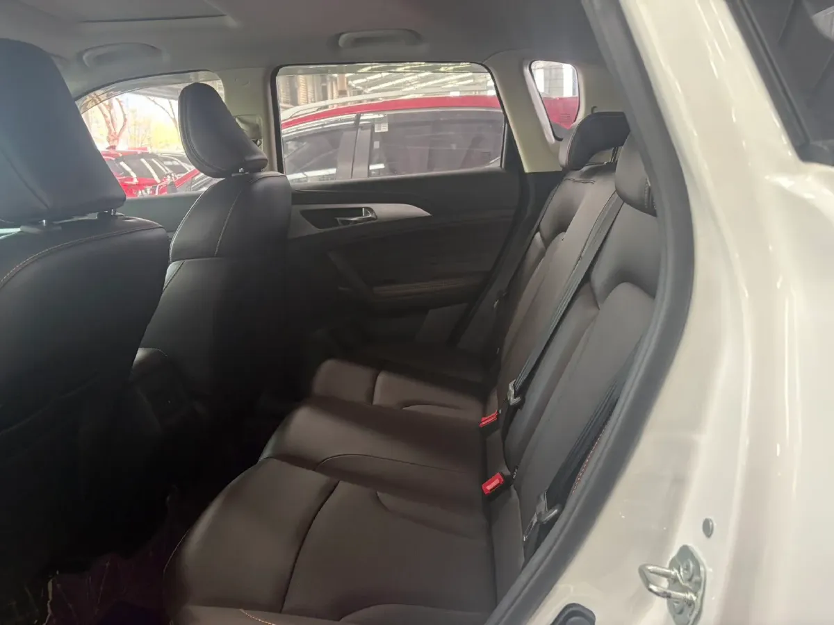 2019 ChangAn CS35 Plus 1.6L 128HP L4 5MT,autocango,china used car exporter,china ev exporter,chinese used car exporter,chinese used ev exporter