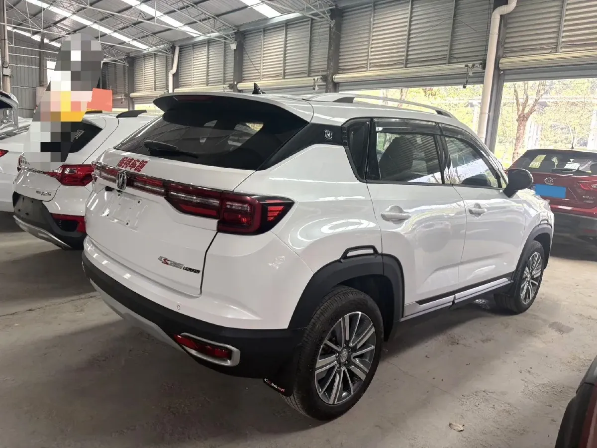 2019 ChangAn CS35 Plus 1.6L 128HP L4 5MT,autocango,china used car exporter,china ev exporter,chinese used car exporter,chinese used ev exporter