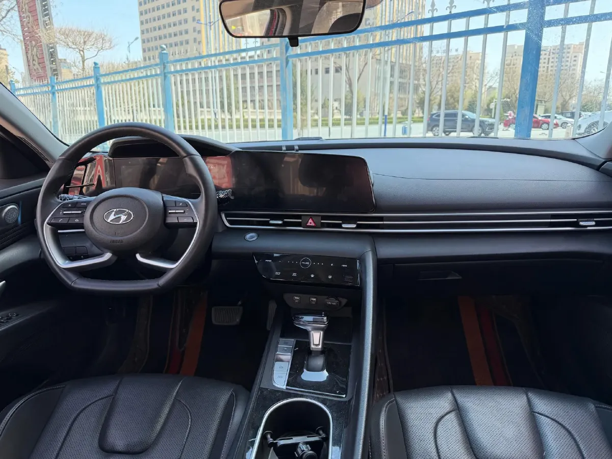 2022 Hyundai Elantra 1.5L 115HP L4 CVT,autocango,china used car exporter,china ev exporter,chinese used car exporter,chinese used ev exporter