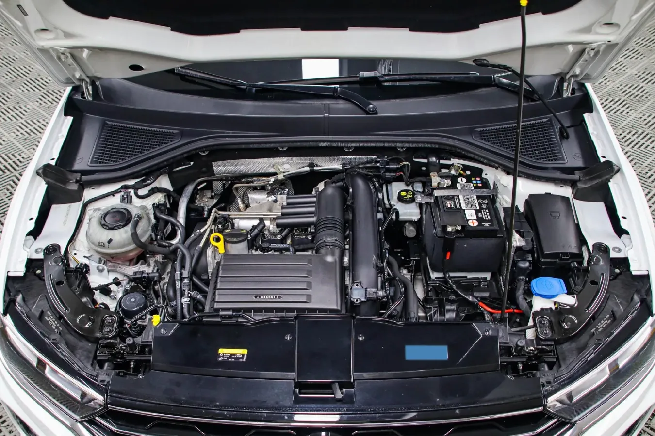 2021 Volkswagen T-Roc 1.4T 150HP L4 7DCT,autocango,china used car exporter,china ev exporter,chinese used car exporter,chinese used ev exporter