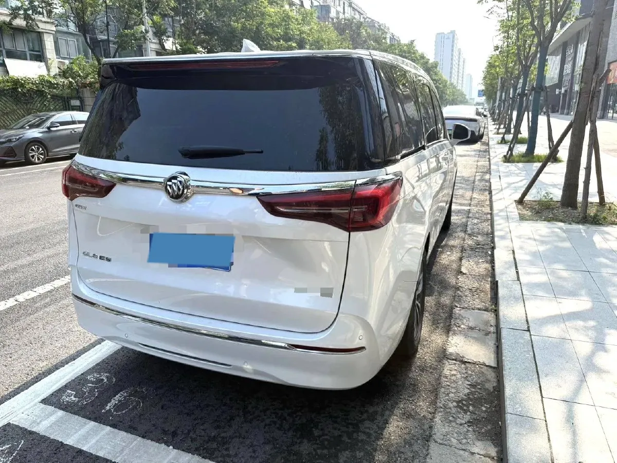 2023 Buick GL8 2.0T 237HP L4 9AT,autocango,china used car exporter,china ev exporter,chinese used car exporter,chinese used ev exporter