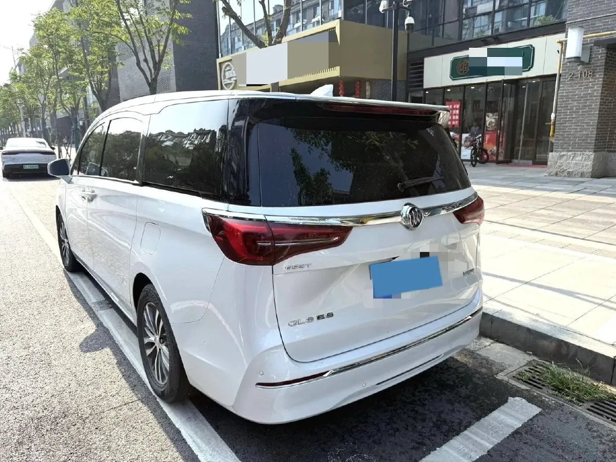 2023 Buick GL8 2.0T 237HP L4 9AT,autocango,china used car exporter,china ev exporter,chinese used car exporter,chinese used ev exporter