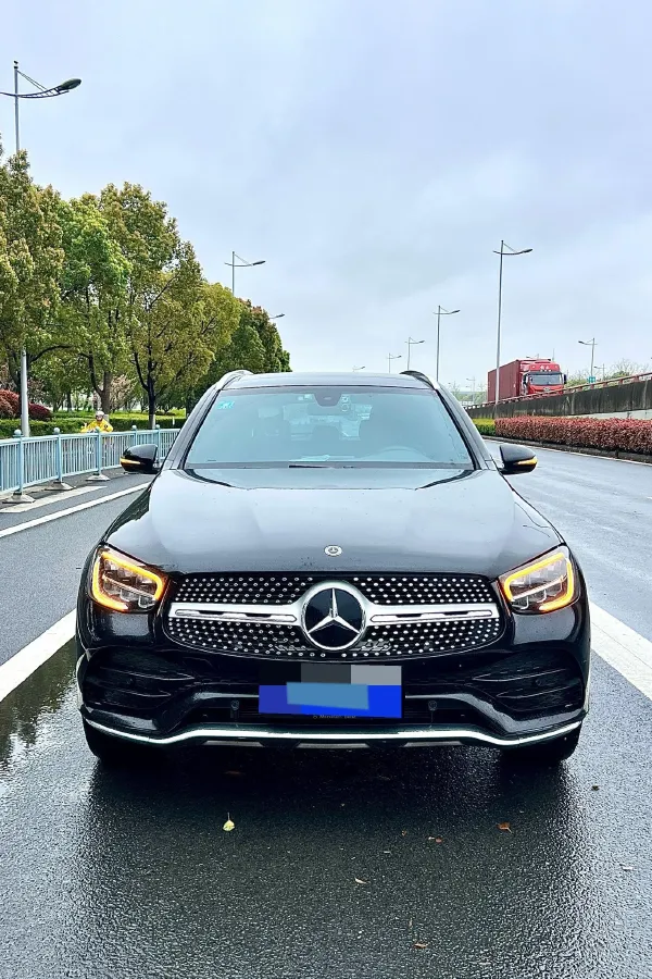 2021 Mercedes-Benz GLC Class 2.0T 197HP L4 9AT,autocango,china used car exporter,china ev exporter,chinese used car exporter,chinese used ev exporter