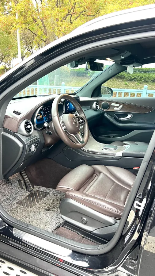 2021 Mercedes-Benz GLC Class 2.0T 197HP L4 9AT,autocango,china used car exporter,china ev exporter,chinese used car exporter,chinese used ev exporter