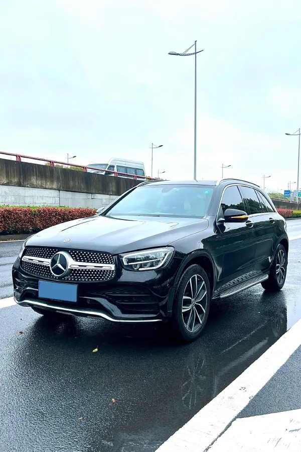 2021 Mercedes-Benz GLC Class 2.0T 197HP L4 9AT,autocango,china used car exporter,china ev exporter,chinese used car exporter,chinese used ev exporter