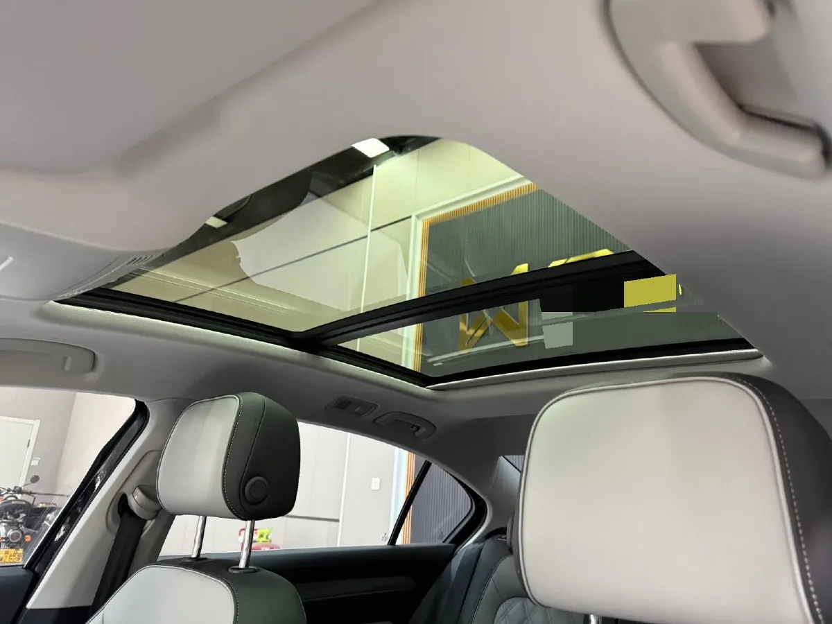 2023 Volkswagen Magotan 1.4T 150HP L4 7DCT,autocango,china used car exporter,china ev exporter,chinese used car exporter,chinese used ev exporter