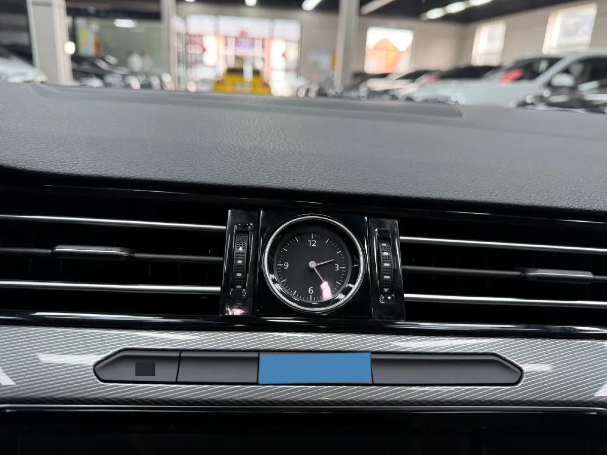 2023 Volkswagen Magotan 1.4T 150HP L4 7DCT,autocango,china used car exporter,china ev exporter,chinese used car exporter,chinese used ev exporter