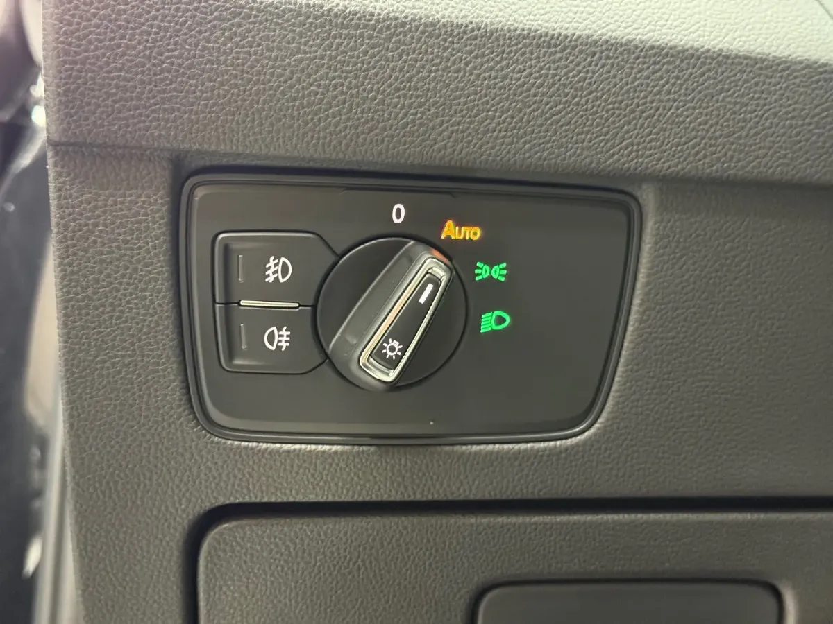 2023 Volkswagen Magotan 1.4T 150HP L4 7DCT,autocango,china used car exporter,china ev exporter,chinese used car exporter,chinese used ev exporter