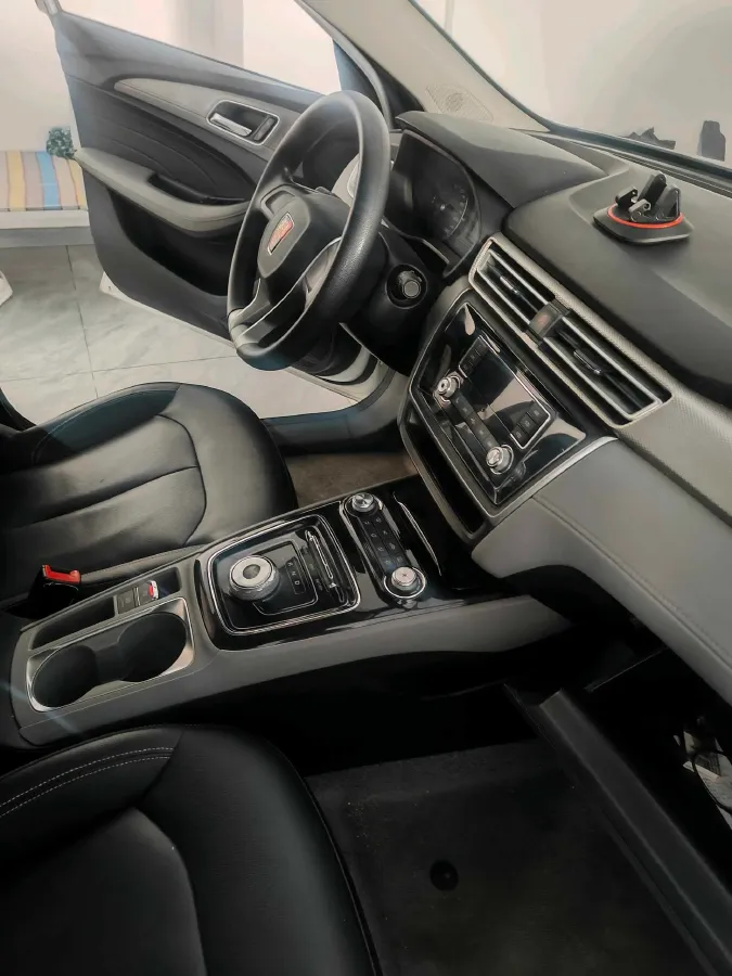 2018 Roewe Ei5 BEV 35KWH,autocango,china used car exporter,china ev exporter,chinese used car exporter,chinese used ev exporter