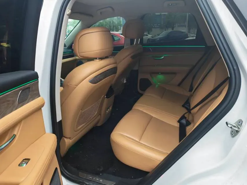 2022 JMC YuHu 7 2.0T 141HP L4 8AT,autocango,china used car exporter,china ev exporter,chinese used car exporter,chinese used ev exporter