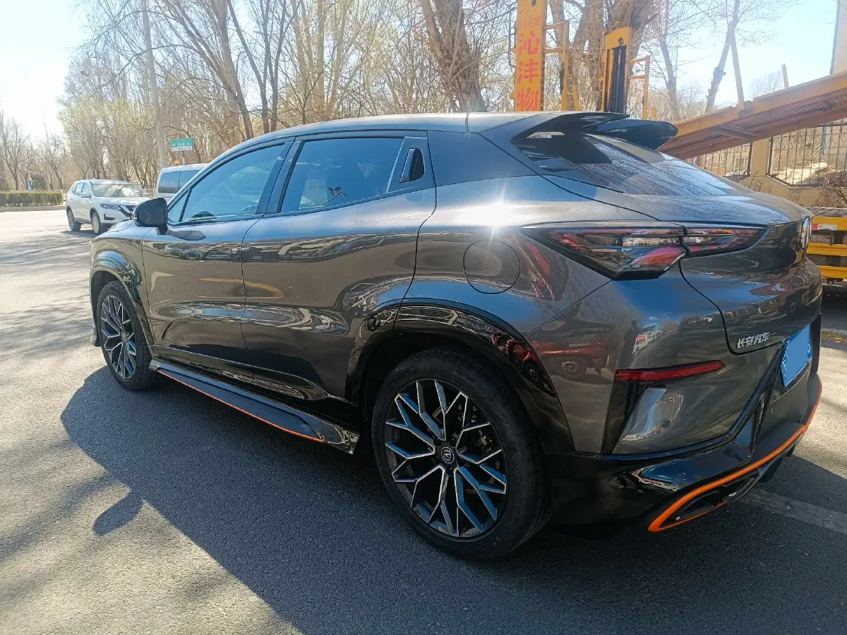 2022 ChangAn UNI-T 1.5T 188HP L4 7DCT,autocango,china used car exporter,china ev exporter,chinese used car exporter,chinese used ev exporter