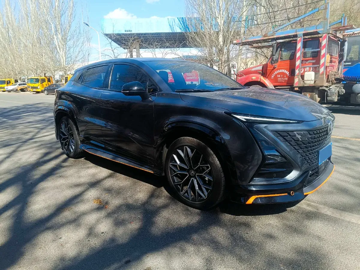 2022 ChangAn UNI-T 1.5T 188HP L4 7DCT,autocango,china used car exporter,china ev exporter,chinese used car exporter,chinese used ev exporter