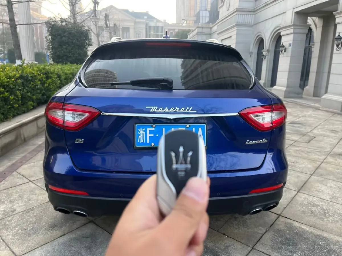 2018 Jaguar XJ 3.0T 340HP V6 8AT,autocango,china used car exporter,china ev exporter,chinese used car exporter,chinese used ev exporter