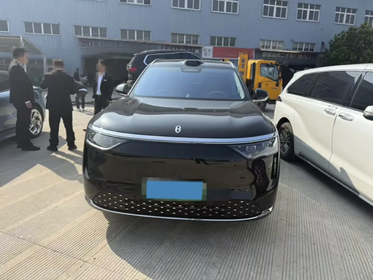 2025 AITO AITO M8 REEV 160HP REEV 53.4KWH,autocango,china used car exporter,china ev exporter,chinese used car exporter,chinese used ev exporter
