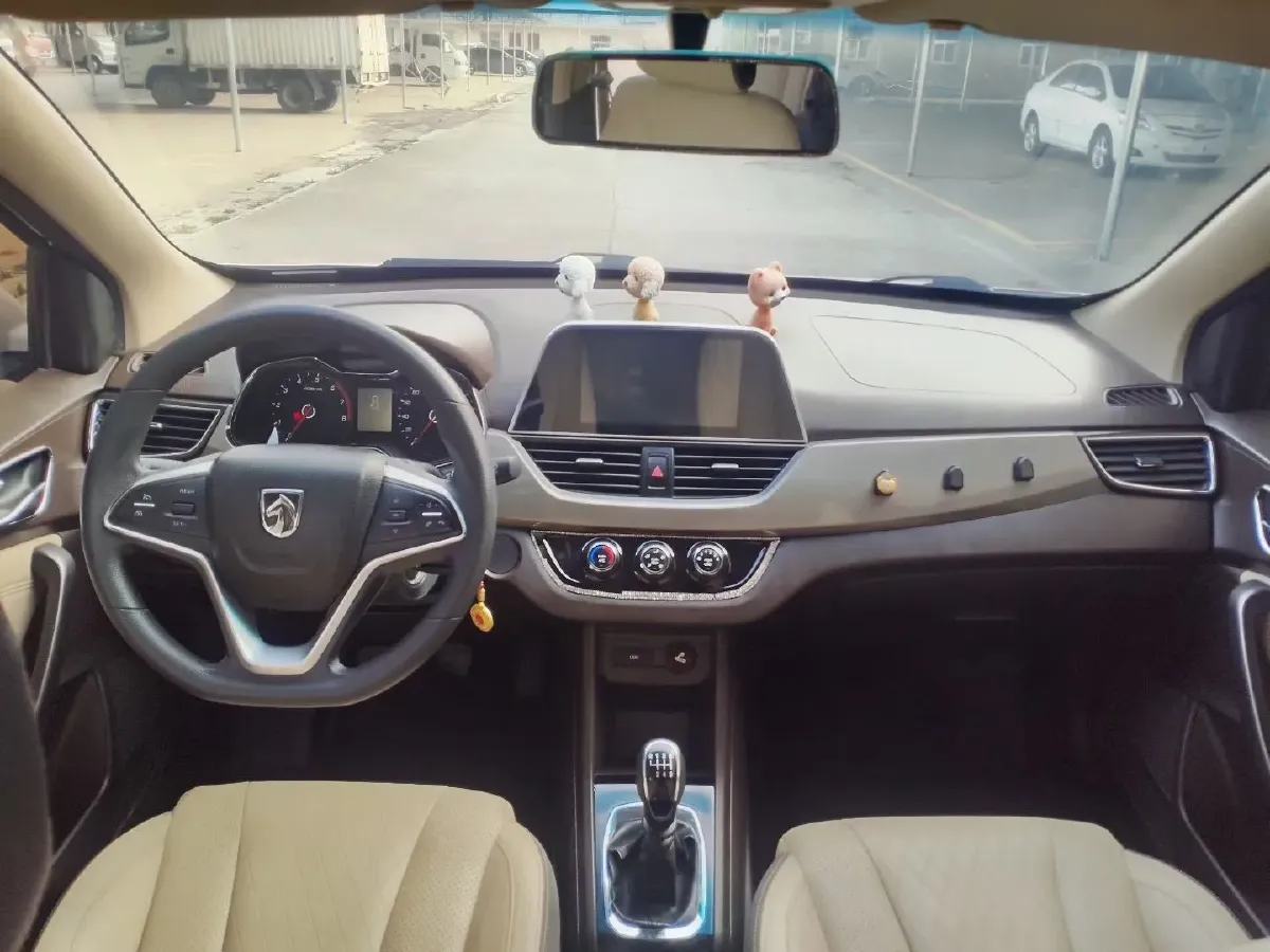 2018 BaoJun 360 1.5L 112HP L4 6MT,autocango,china used car exporter,china ev exporter,chinese used car exporter,chinese used ev exporter