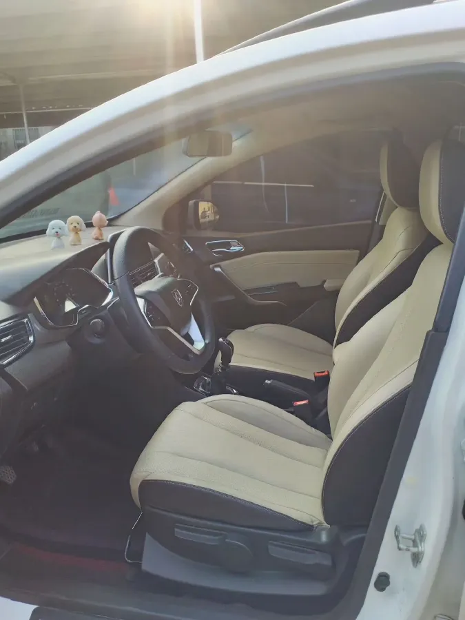 2018 BaoJun 360 1.5L 112HP L4 6MT,autocango,china used car exporter,china ev exporter,chinese used car exporter,chinese used ev exporter