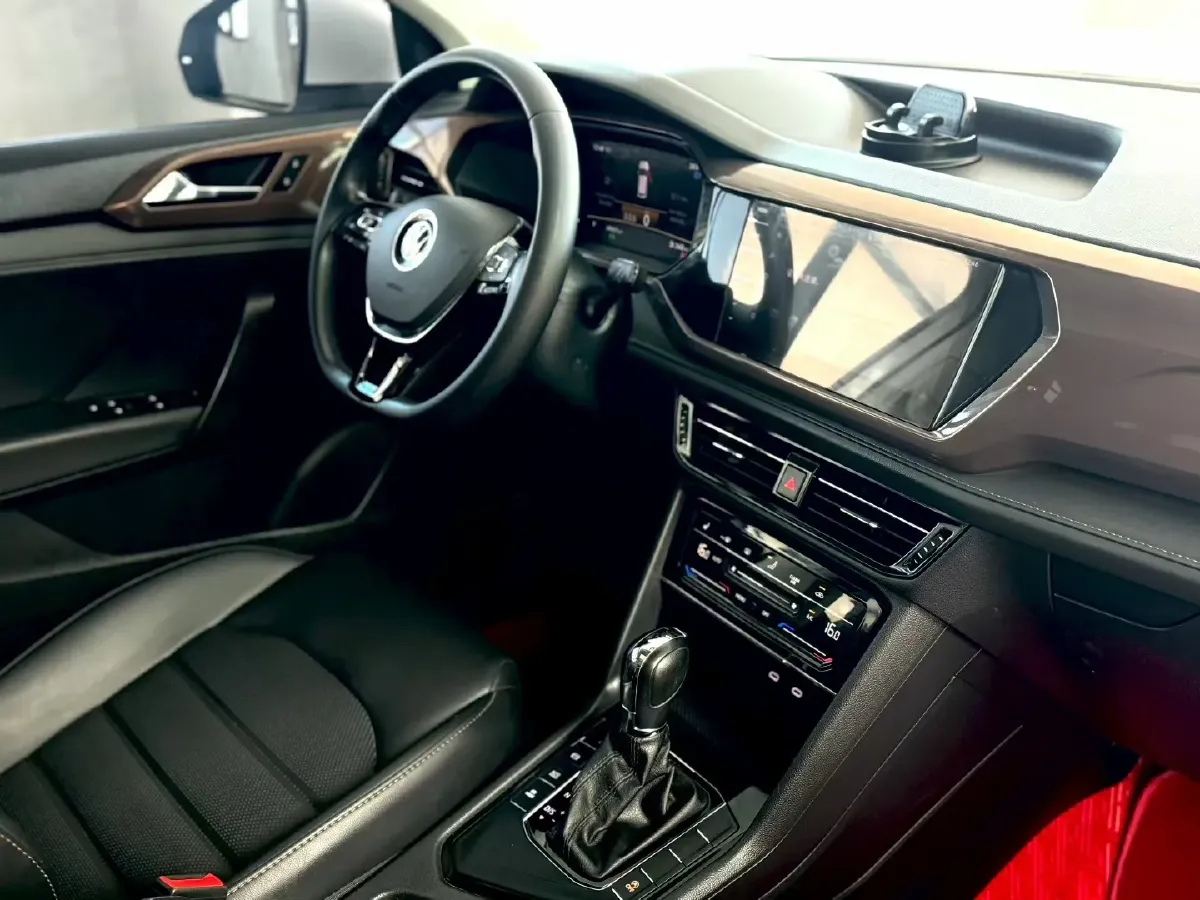 2021 Volkswagen Tharu 1.4T 150HP L4 7DCT,autocango,china used car exporter,china ev exporter,chinese used car exporter,chinese used ev exporter