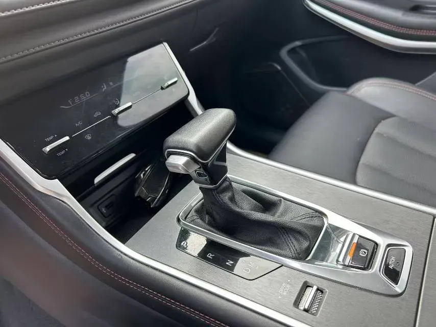 2022 ChangAn CS75 1.5T 180HP L4 7DCT,autocango,china used car exporter,china ev exporter,chinese used car exporter,chinese used ev exporter