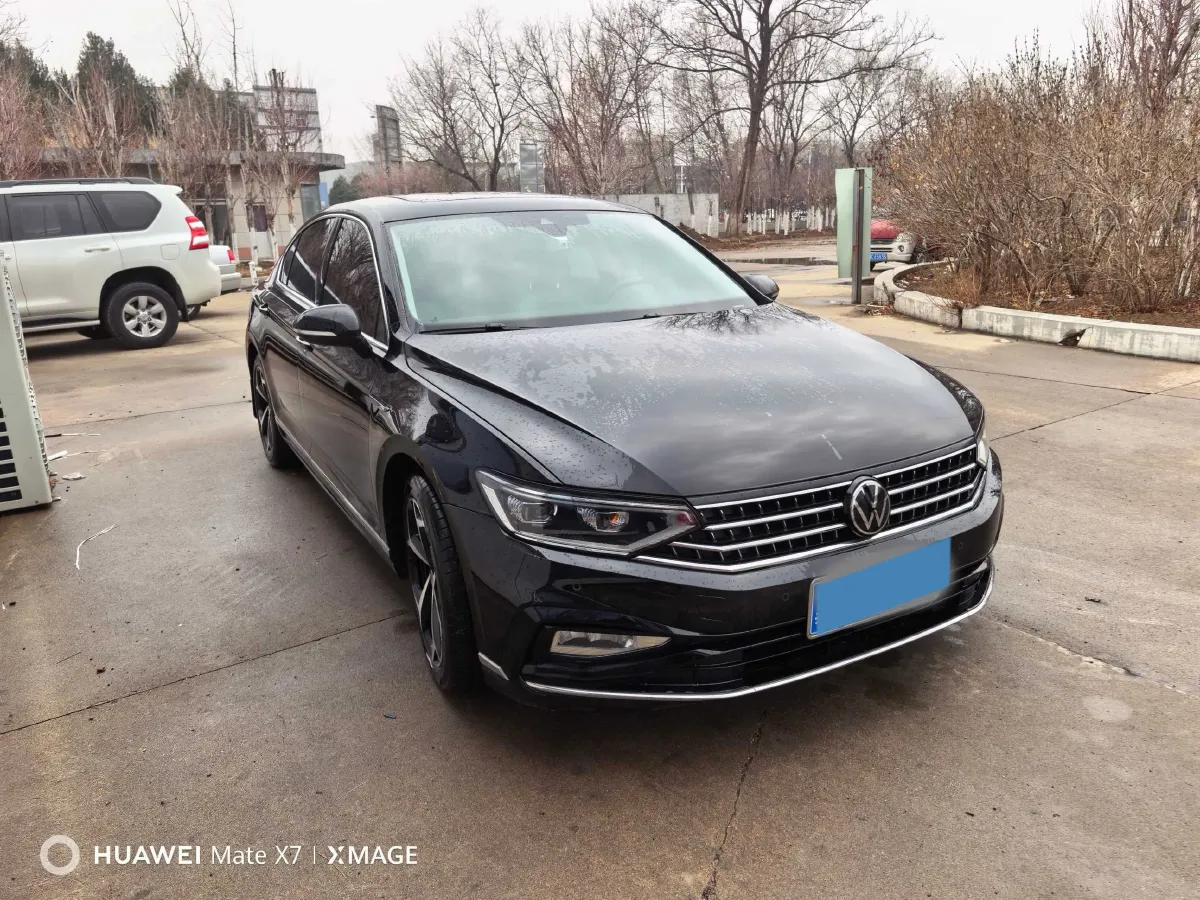 2023 Volkswagen Magotan 2.0T 186HP L4 7DCT,autocango,china used car exporter,china ev exporter,chinese used car exporter,chinese used ev exporter