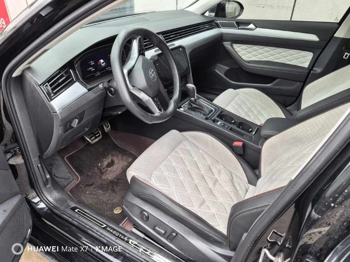 2023 Volkswagen Magotan 2.0T 186HP L4 7DCT,autocango,china used car exporter,china ev exporter,chinese used car exporter,chinese used ev exporter