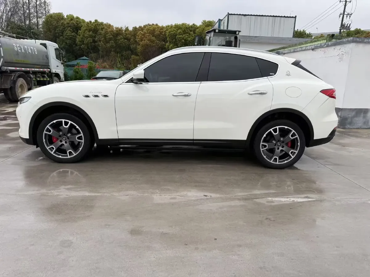 2019 Maserati Levante 3.0T 350HP V6 8AT,autocango,china used car exporter,china ev exporter,chinese used car exporter,chinese used ev exporter