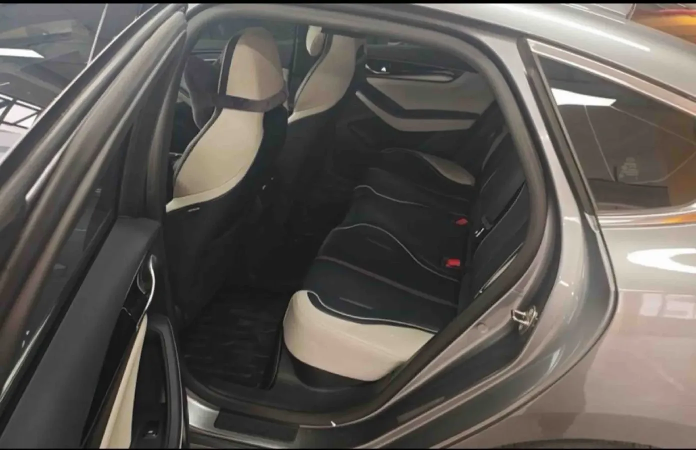 2021 MAXUS G50 1.5T 169HP L4 7DCT,autocango,china used car exporter,china ev exporter,chinese used car exporter,chinese used ev exporter