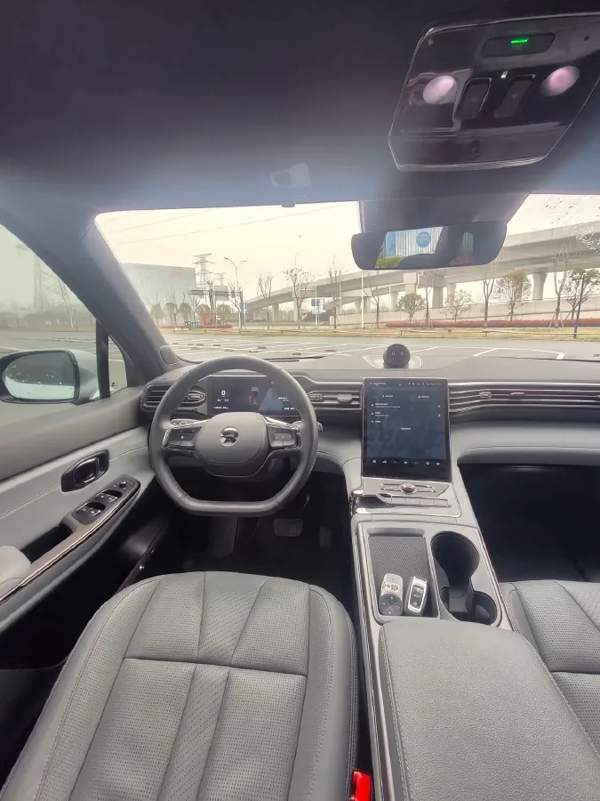 2020 NIO ES8 BEV 84KWH,autocango,china used car exporter,china ev exporter,chinese used car exporter,chinese used ev exporter