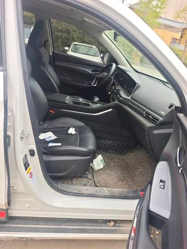 2021 ChangAn CS75 Plus 1.5T 178HP L4 6AT,autocango,china used car exporter,china ev exporter,chinese used car exporter,chinese used ev exporter