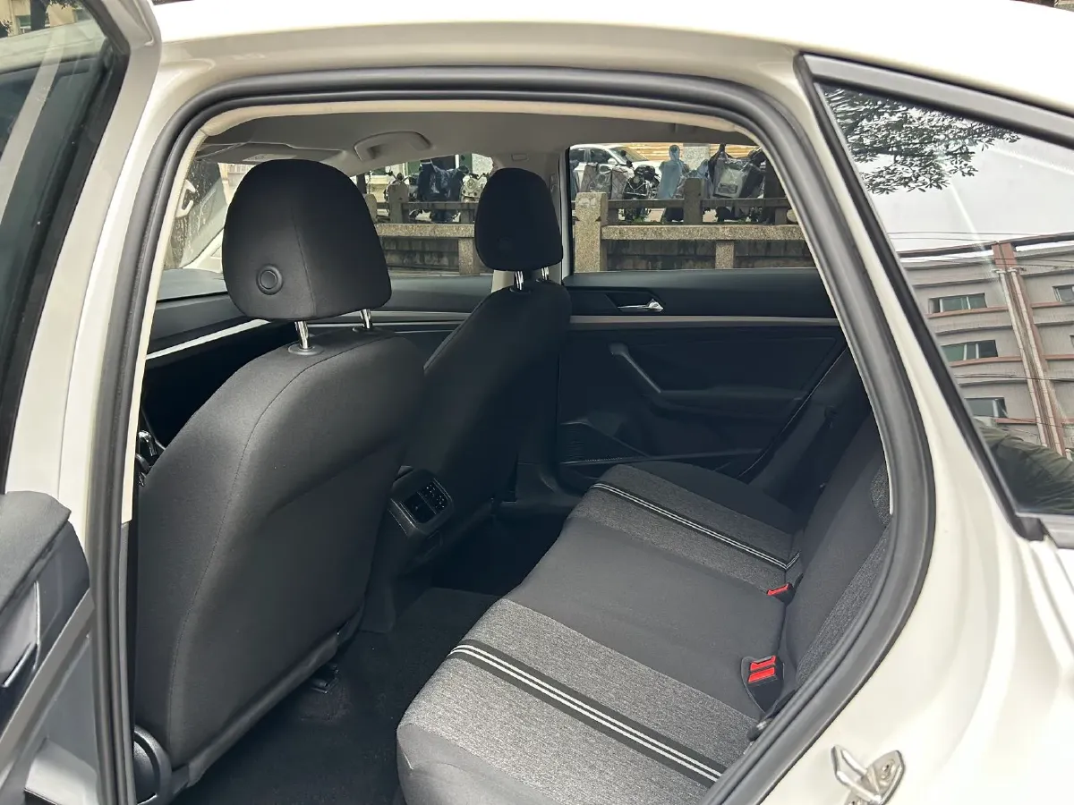 2019 Volkswagen T-Cross 1.5L 113HP L4 6AT,autocango,china used car exporter,china ev exporter,chinese used car exporter,chinese used ev exporter