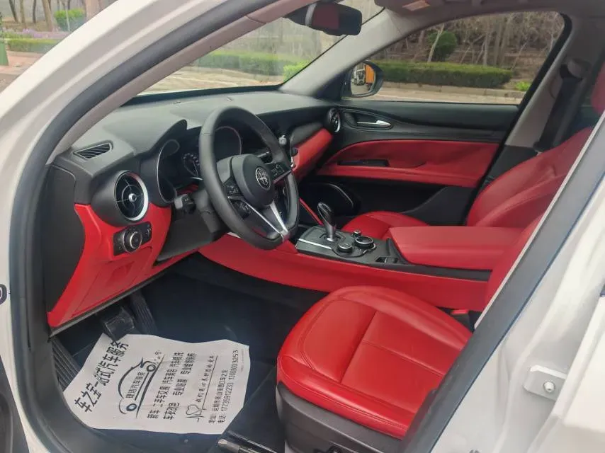 2017 Alfa Romeo Stelvio 2.0T 200HP L4 8AT,autocango,china used car exporter,china ev exporter,chinese used car exporter,chinese used ev exporter