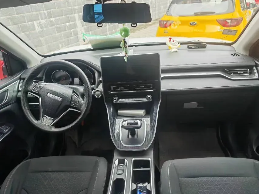 2021 Haval M6 1.5T 150HP L4 7DCT,autocango,china used car exporter,china ev exporter,chinese used car exporter,chinese used ev exporter