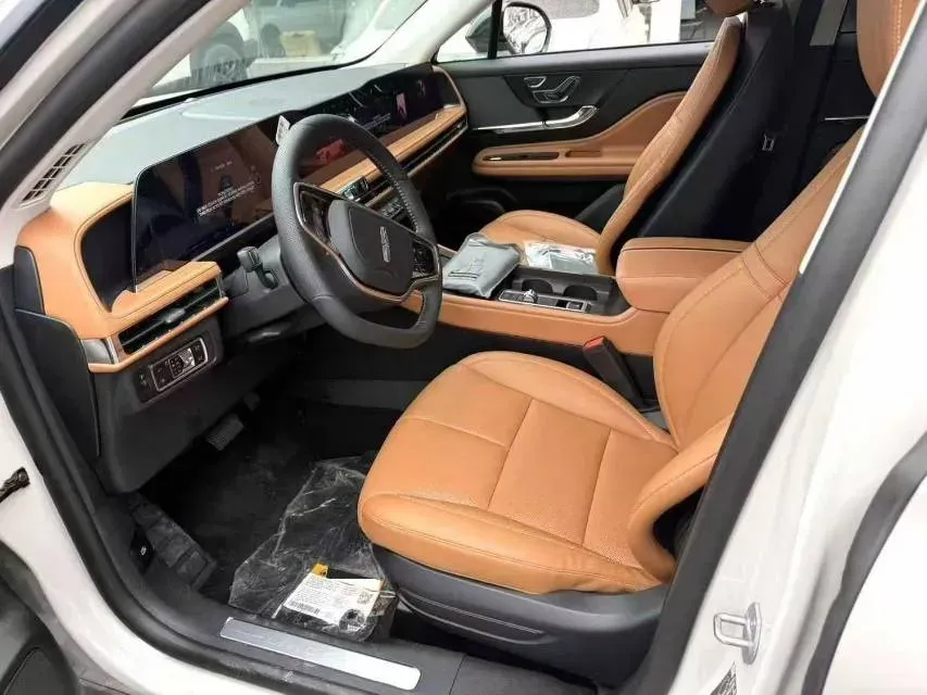 2024 Lincoln Corsair 1.5T 193HP L4 E-CVT Hybrid,autocango,china used car exporter,china ev exporter,chinese used car exporter,chinese used ev exporter