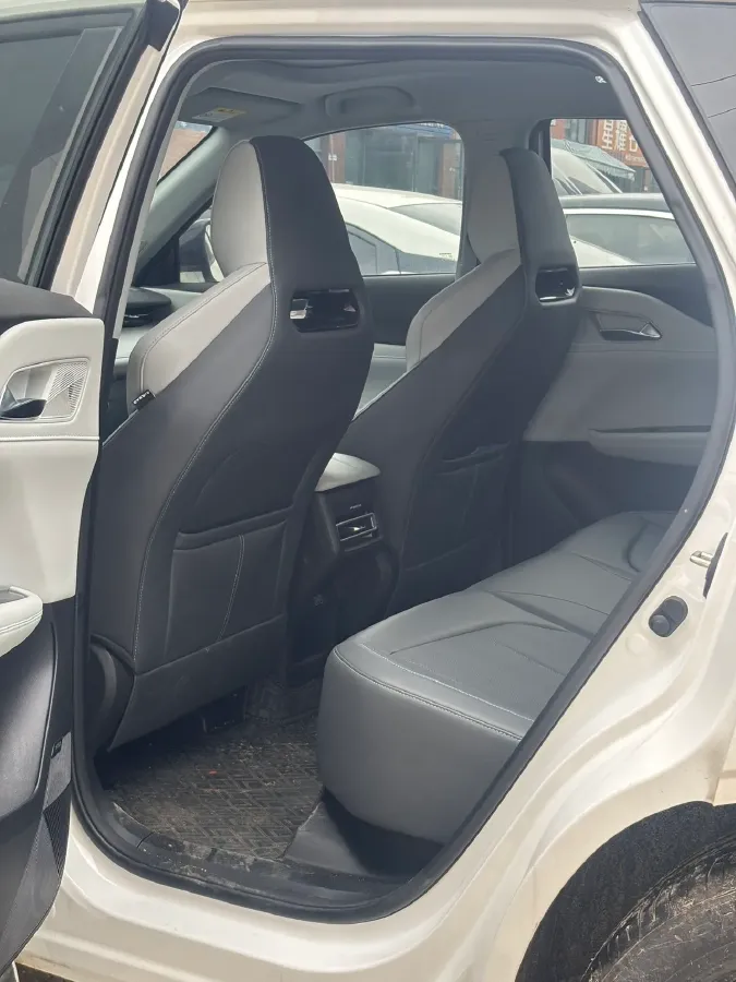 2025 ChangAn UNI-Z 1.5T 188HP L4 7DCT,autocango,china used car exporter,china ev exporter,chinese used car exporter,chinese used ev exporter