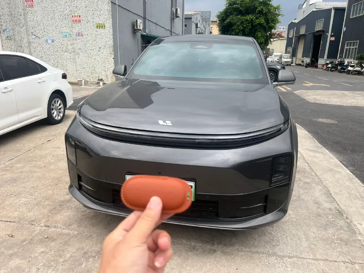 2024 Li L6 Range Extended 154HP L4 REEV 36.8KWH,autocango,china used car exporter,china ev exporter,chinese used car exporter,chinese used ev exporter